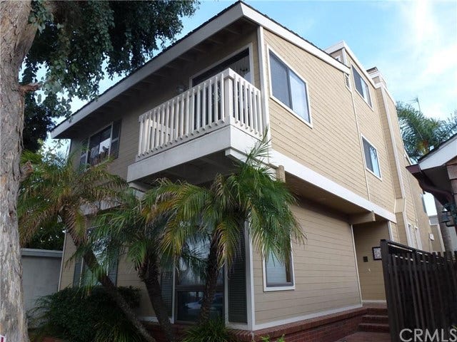 Property photo for 472 36th Street, Manhattan Beach, CA