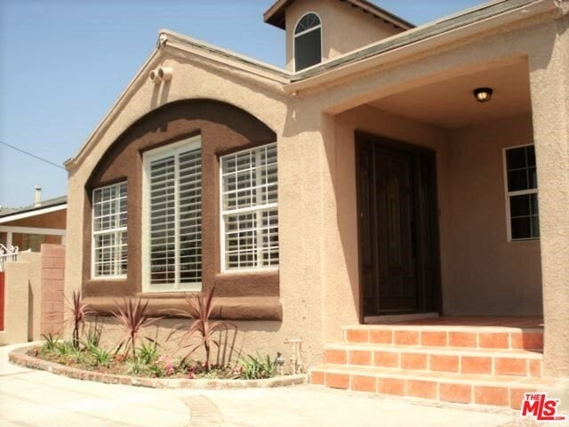 Property photo for 2036 S BURNSIDE Avenue, Los Angeles, CA