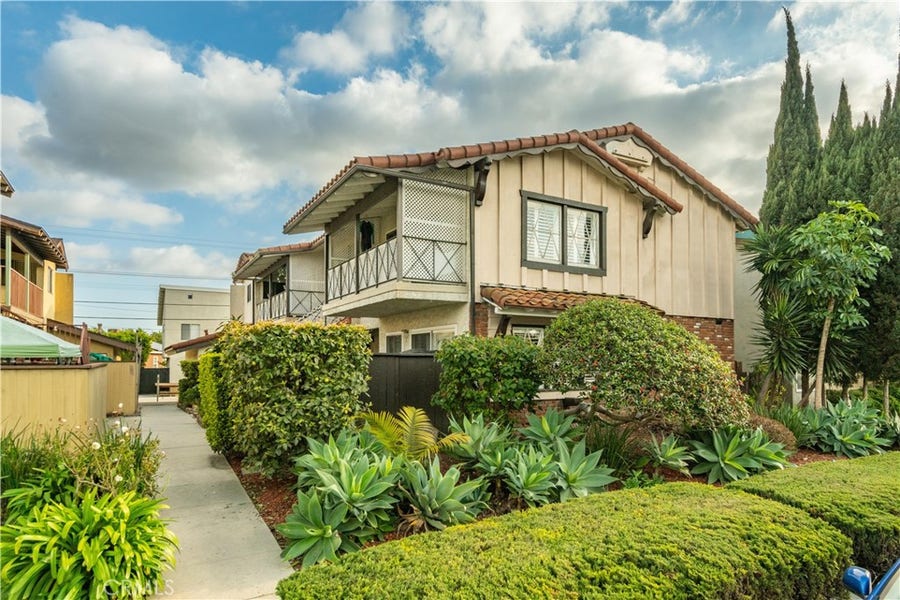 Property photo for 3768 Redondo Beach Boulevard, Torrance, CA