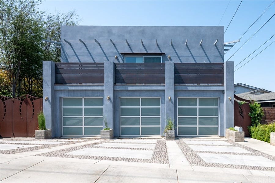 Property photo for 905 E Pine Avenue, El Segundo, CA