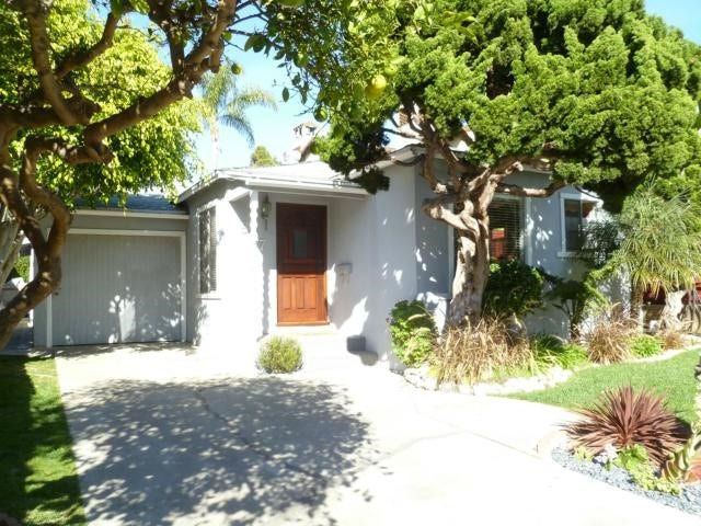 Property photo for 807 Boundary Place, Manhattan Beach, CA