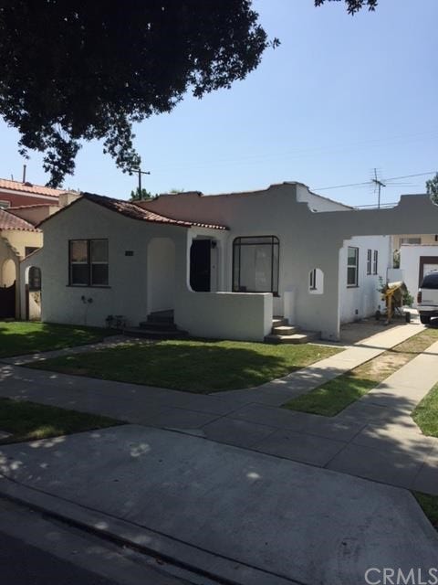 Property photo for 320 E 52nd Street, Long Beach, CA