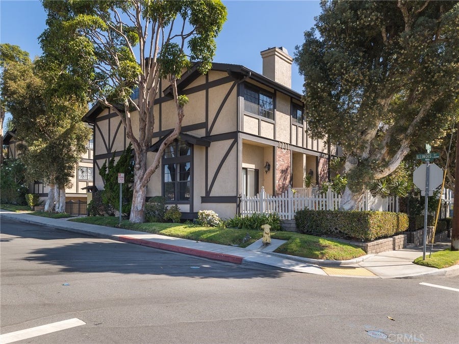 Property photo for 1711 E Pine Avenue, #6, El Segundo, CA