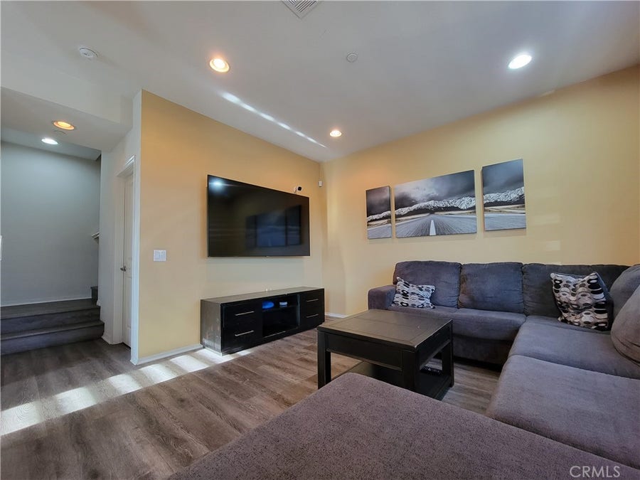 Property photo for 13130 Park Place, #101, Hawthorne, CA