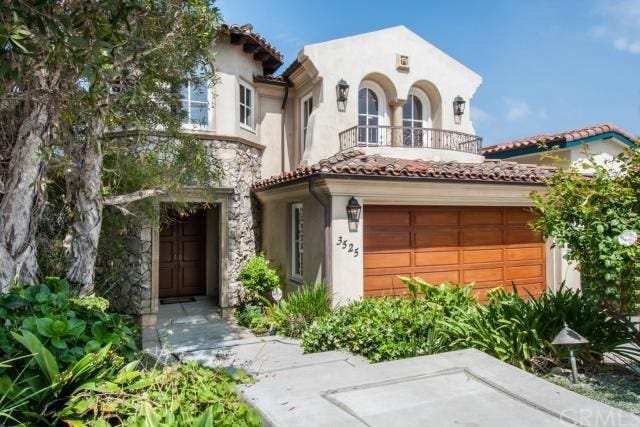 Property photo for 3525 Walnut Avenue, Manhattan Beach, CA
