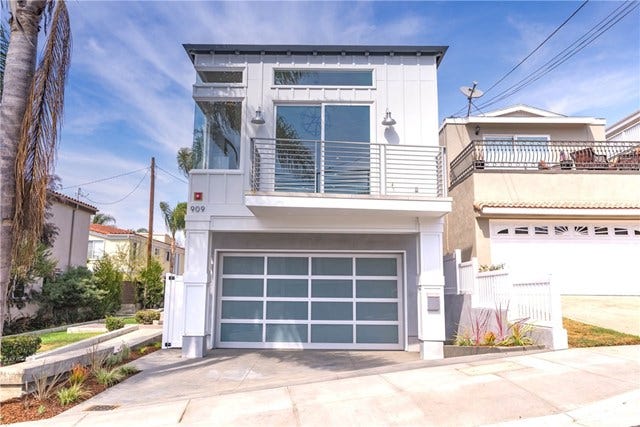 Property photo for 909 3rd Street, Hermosa Beach, CA