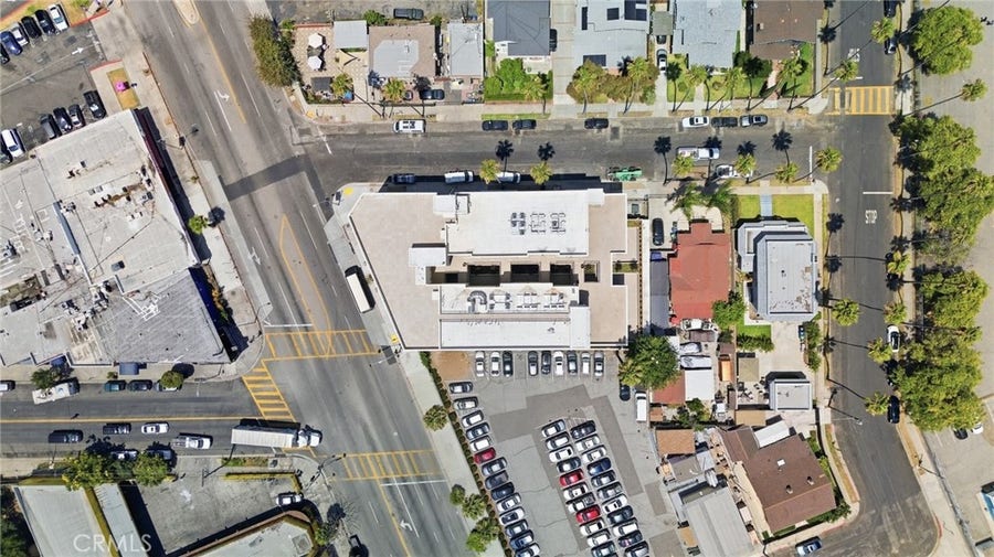 Property photo for 1818 S Norton Avenue, #403, Los Angeles, CA