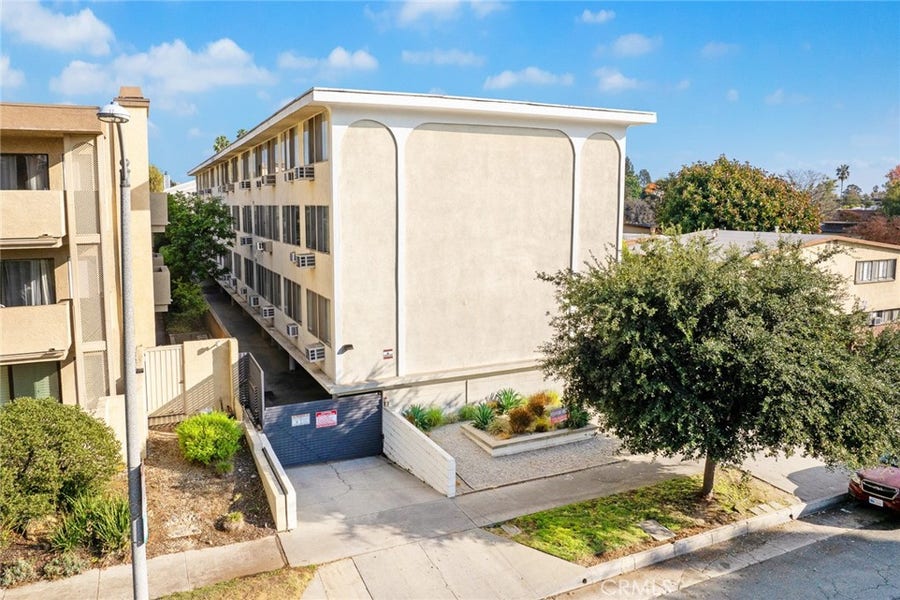 Property photo for 160 S Michigan Avenue, Pasadena, CA