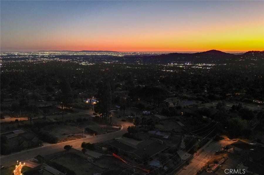 Property photo for 591 Devonwood, Altadena, CA