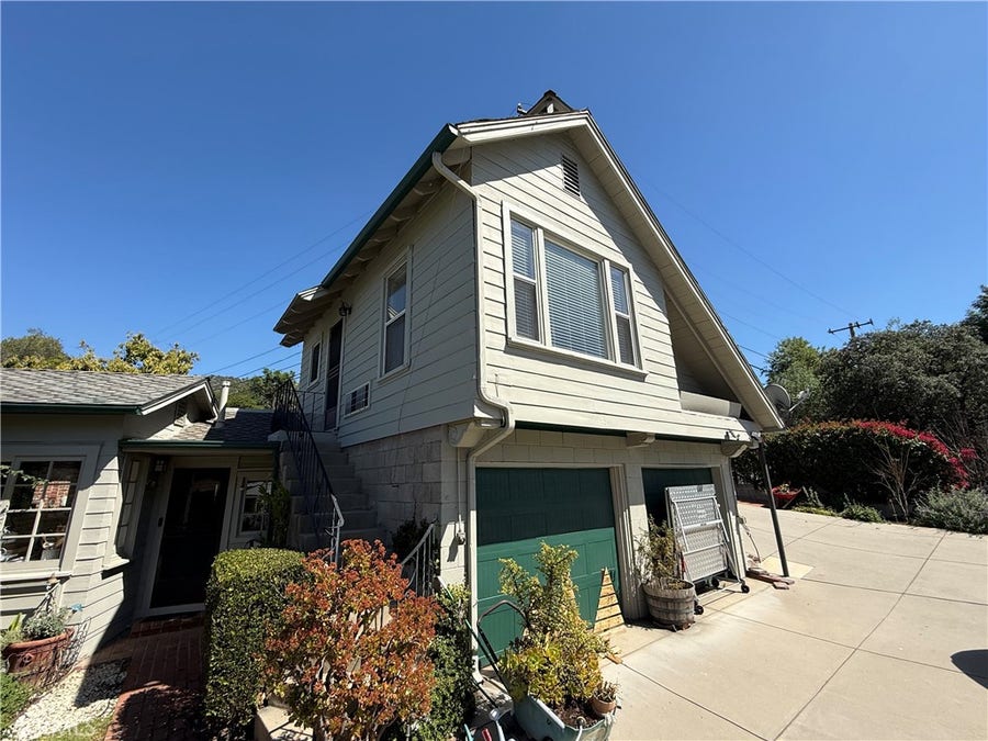 Property photo for 940 Norumbega Drive, Monrovia, CA
