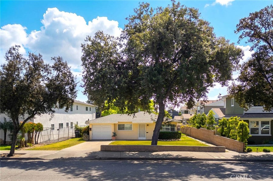 Property photo for 526 E Olive Avenue, Monrovia, CA