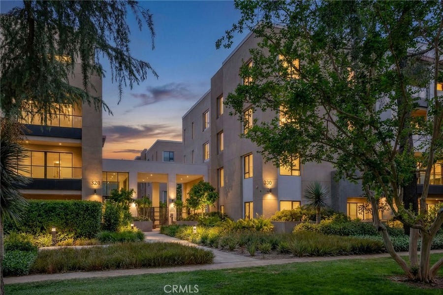 Property photo for 330 W Green, #206, Pasadena, CA