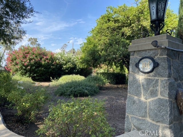 Property photo for 101 N Grand, #2, Pasadena, CA