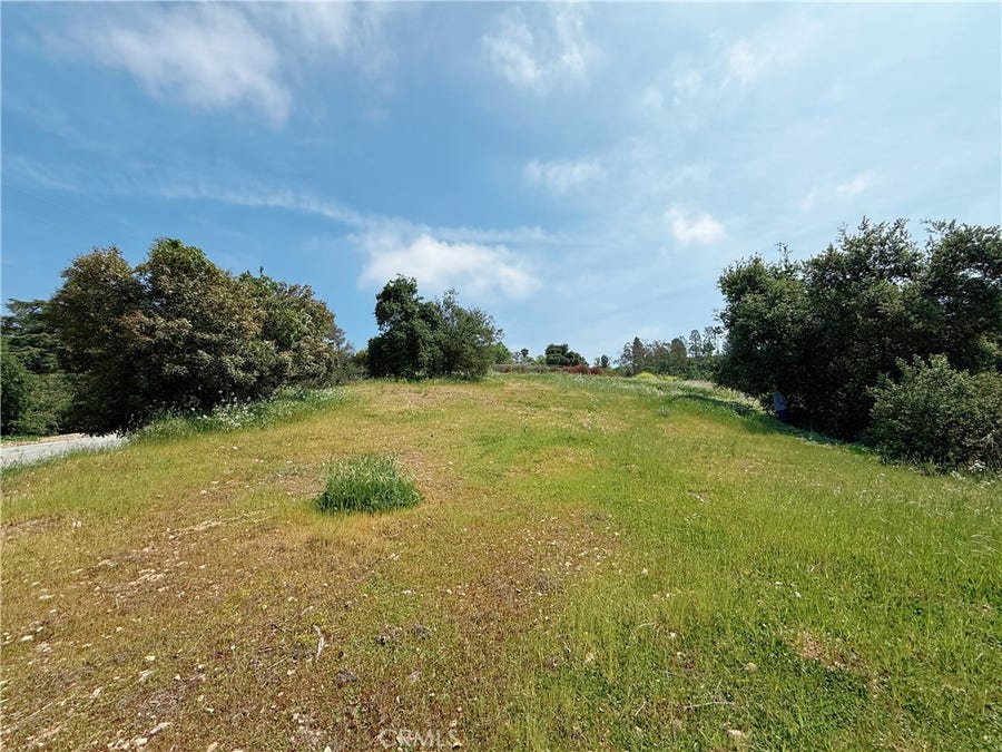 Property photo for 1826 Bluebird Road, Glendora, CA