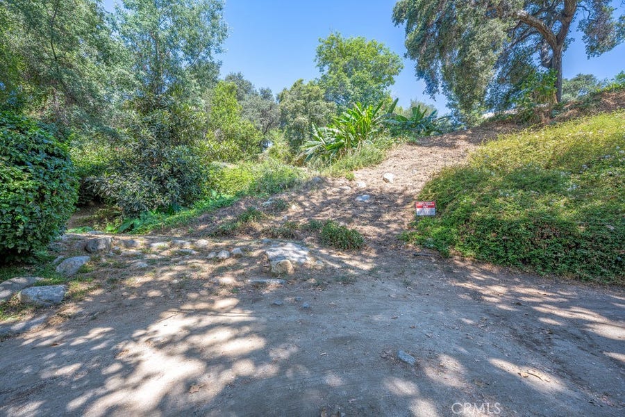 Property photo for 487 Woodland, Sierra Madre, CA