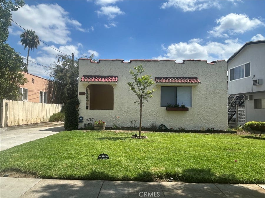 Property photo for 214 E Stocker Street, Glendale, CA