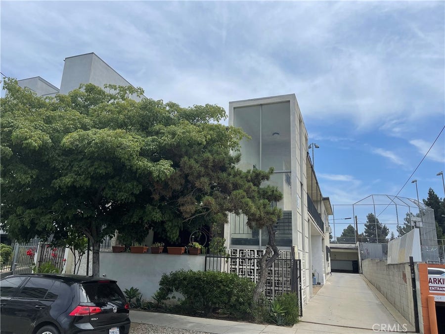 Property photo for 978 S Ardmore Avenue, Los Angeles, CA