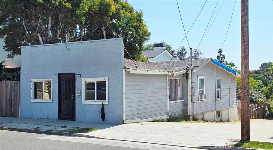 Property photo for 405 Ardmore Avenue, Hermosa Beach, CA