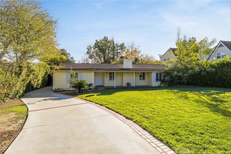Property photo for 2976 Lombardy Rd, Pasadena, CA