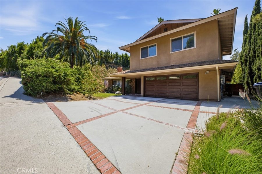 Property photo for 1900 Sherer Lane, Glendale, CA