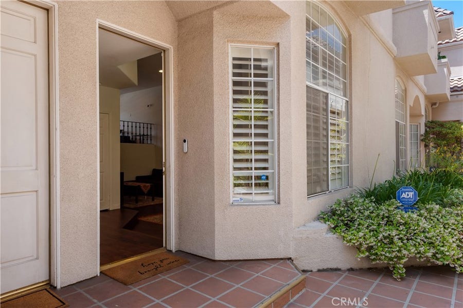 Property photo for 813 N Martel Avenue, #2, Los Angeles, CA