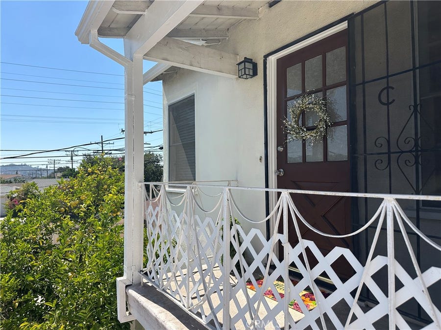 Property photo for 373 Myrtle Street, #B, Glendale, CA