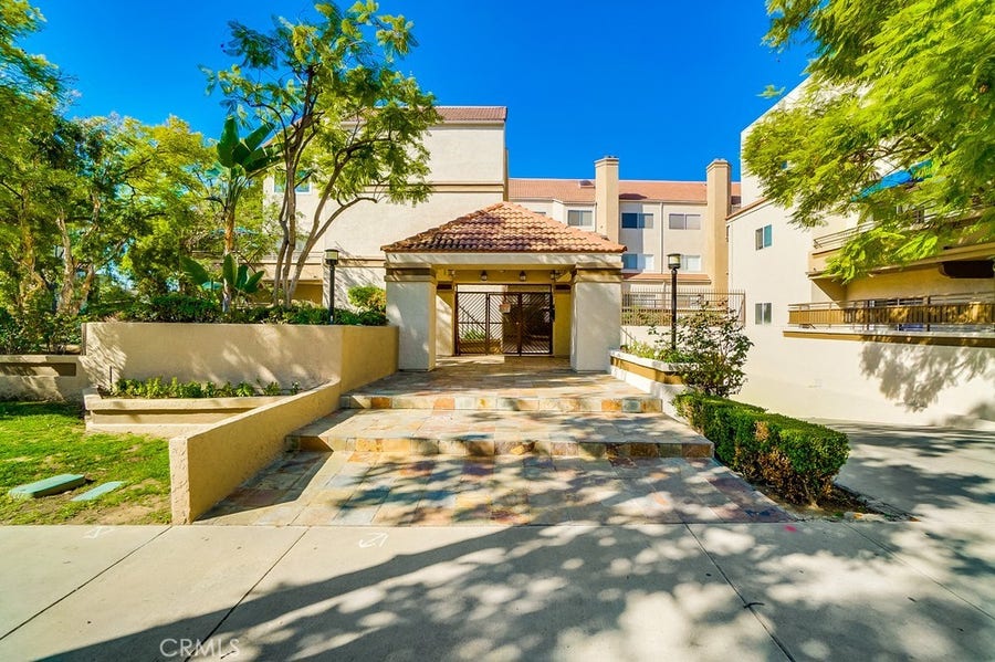 Property photo for 501 E Del Mar Boulevard, #202, Pasadena, CA