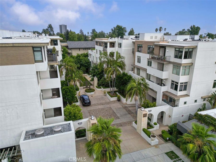 Property photo for 920 Granite Drive, #104, Pasadena, CA