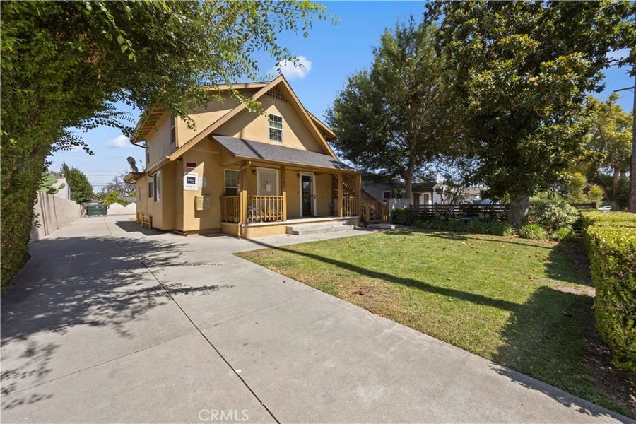 Property photo for 190 S Craig Avenue, Pasadena, CA