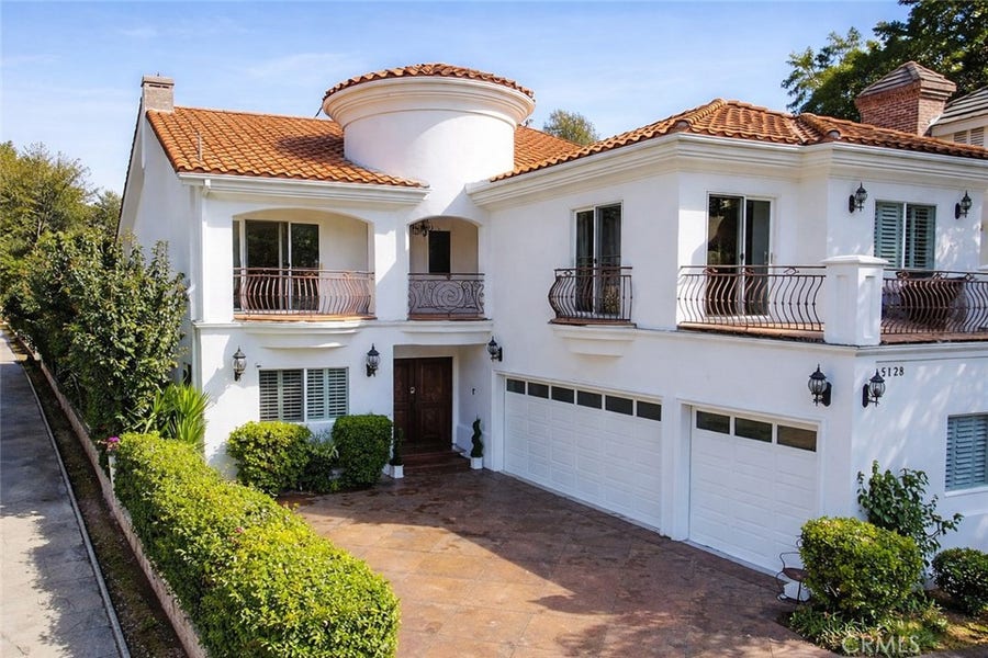 Property photo for 5128 Avenida Hacienda, Tarzana, CA