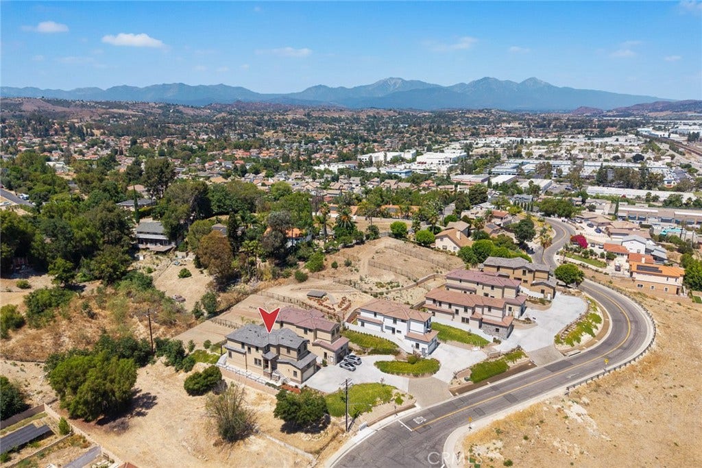 693 Castlehill Drive, Walnut, CA 91789 693 Castlehill Drive, Walnut, CA 91789