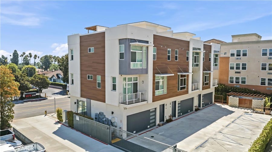 Property photo for 15 S Chapel Ave, #B, Alhambra, CA