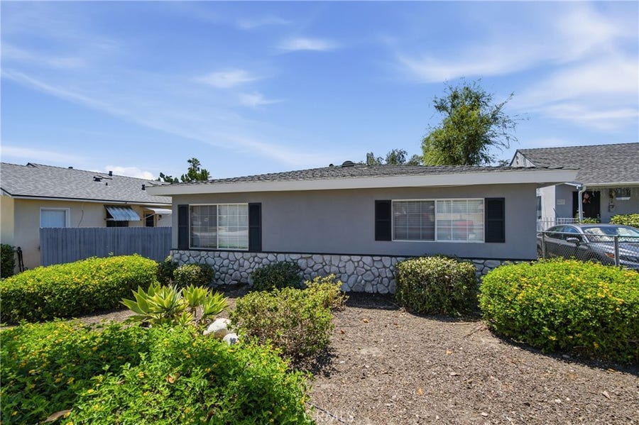 Property photo for 2152 E Washington, Pasadena, CA