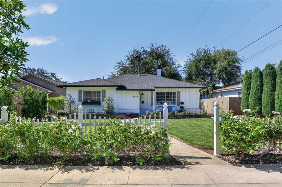 Property photo for 2482 New York Drive, Altadena, CA