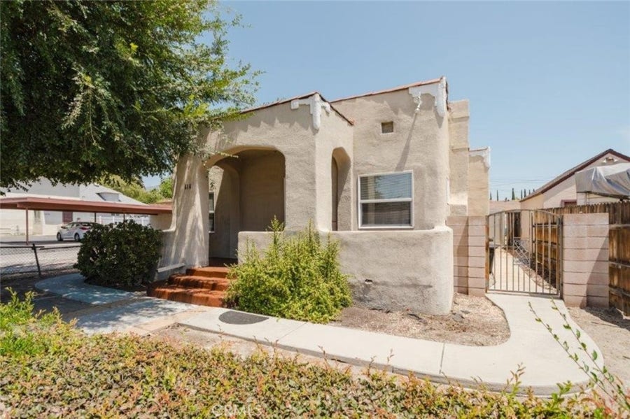 Property photo for 616 S Canyon, Monrovia, CA