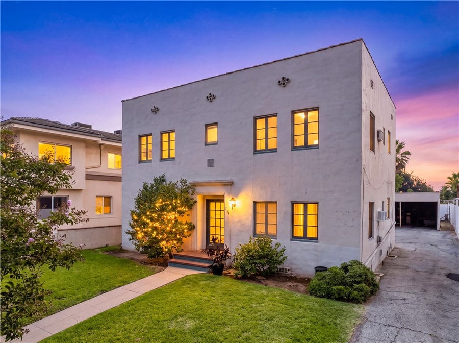 Property photo for 264 E Glenarm, Pasadena, CA