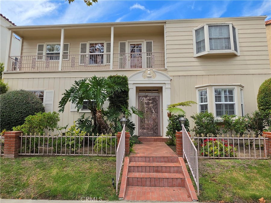Property photo for 135 S Canon, Beverly Hills, CA