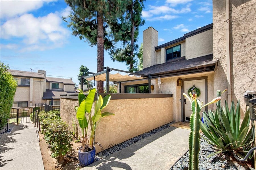 Property photo for 1484 Corson Street, #5, Pasadena, CA