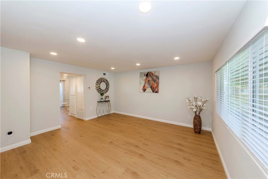 Property photo for 918 Huntington Dr, #O, Duarte, CA