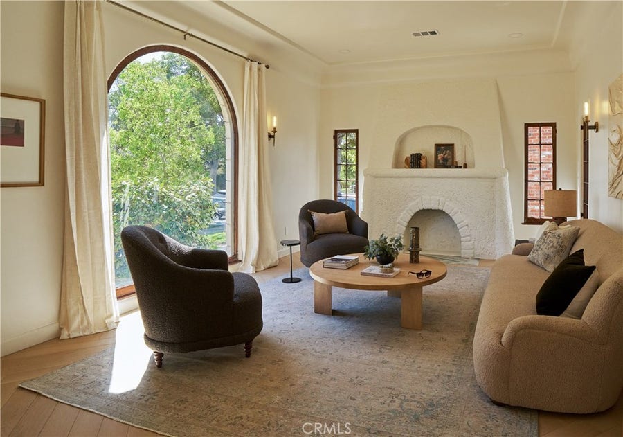 Property photo for 721 Palm Drive, Glendale, CA
