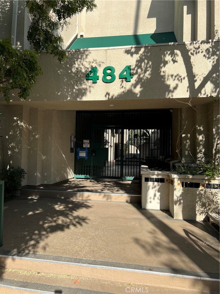 Property photo for 484 S Euclid, Pasadena, CA