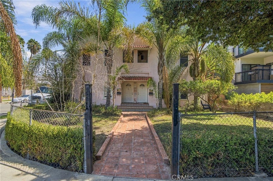 Property photo for 846 N Harvard Boulevard, Los Angeles, CA
