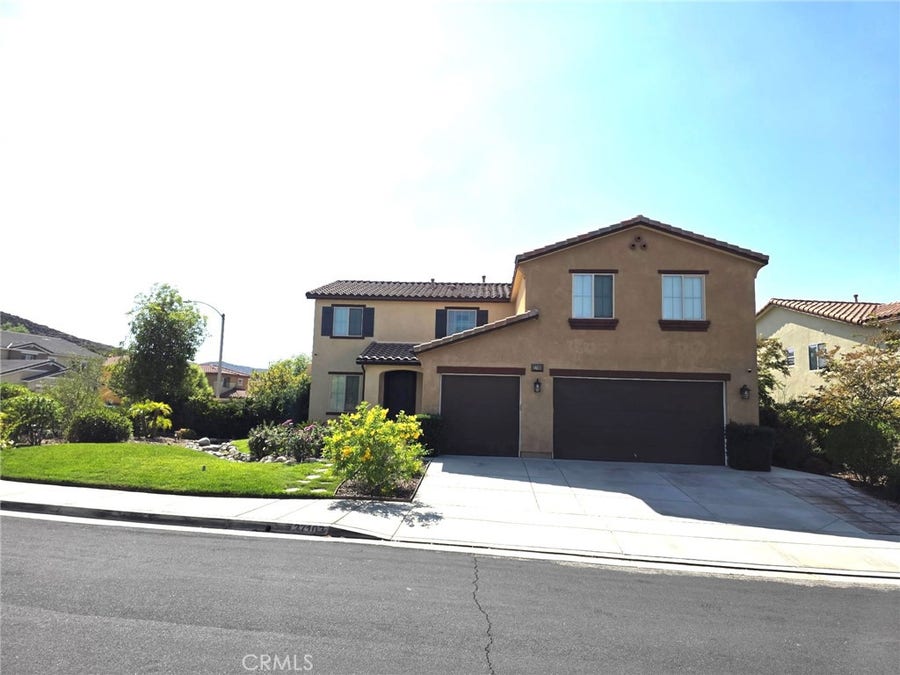 Property photo for 27103 Golden Willow Way, Canyon Country, CA