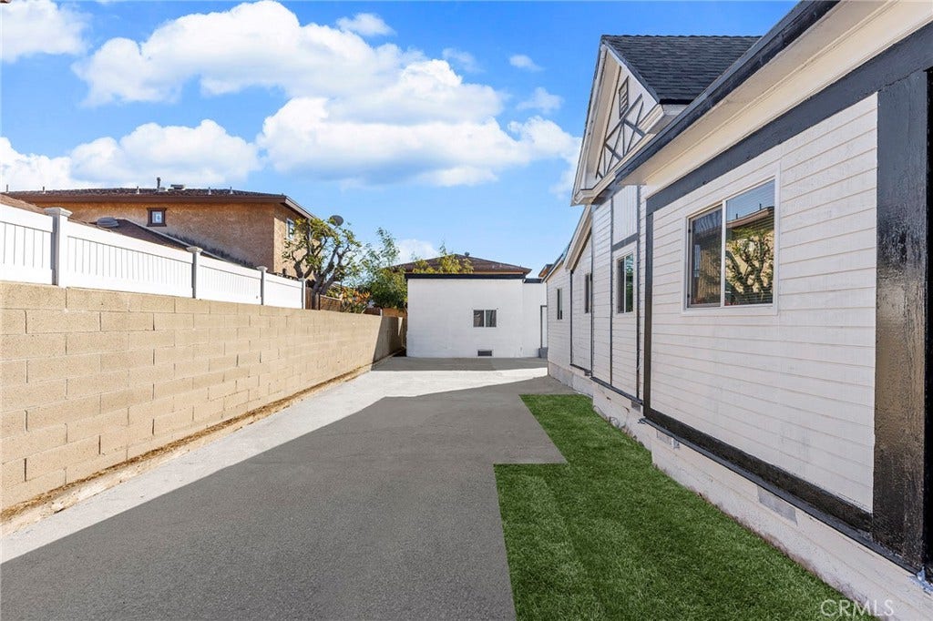 2060 E Cienega, Covina, CA 91724 2060 E Cienega, Covina, CA 91724