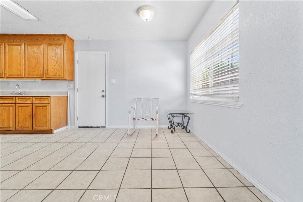 1232 E Elizabeth, Barstow, CA 92311 Unit D-Dinning Area