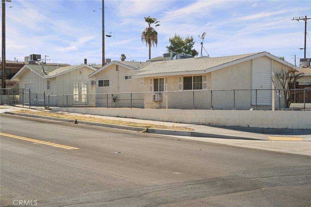 1232 E Elizabeth, Barstow, CA 92311 Side View