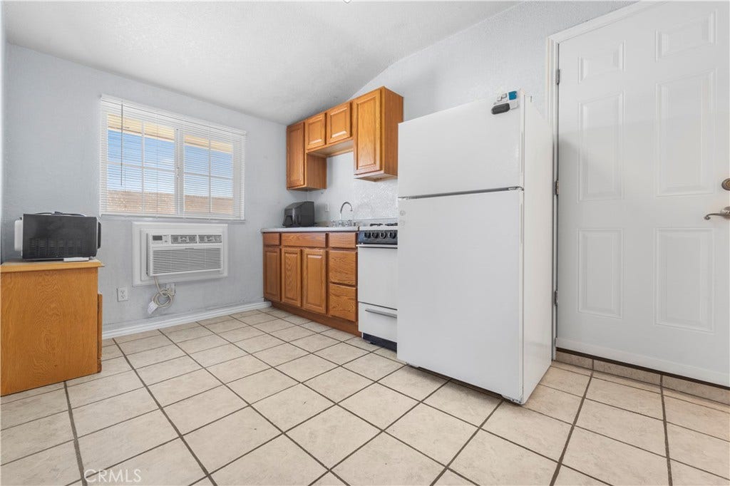1232 E Elizabeth, Barstow, CA 92311 Unit A-Kitchen