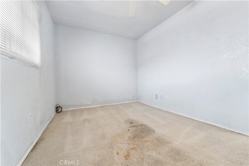 1232 E Elizabeth, Barstow, CA 92311 Unit A-Living Room