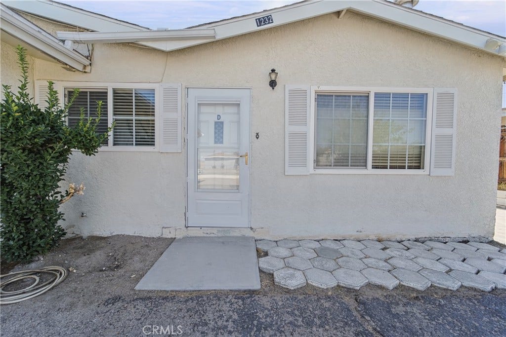 1232 E Elizabeth, Barstow, CA 92311 Entrance Unit D