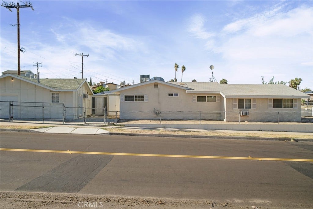 1232 E Elizabeth, Barstow, CA 92311 side View 2